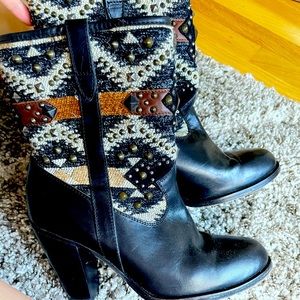 New Mexico ( auth leather ) Frye heeled boots !